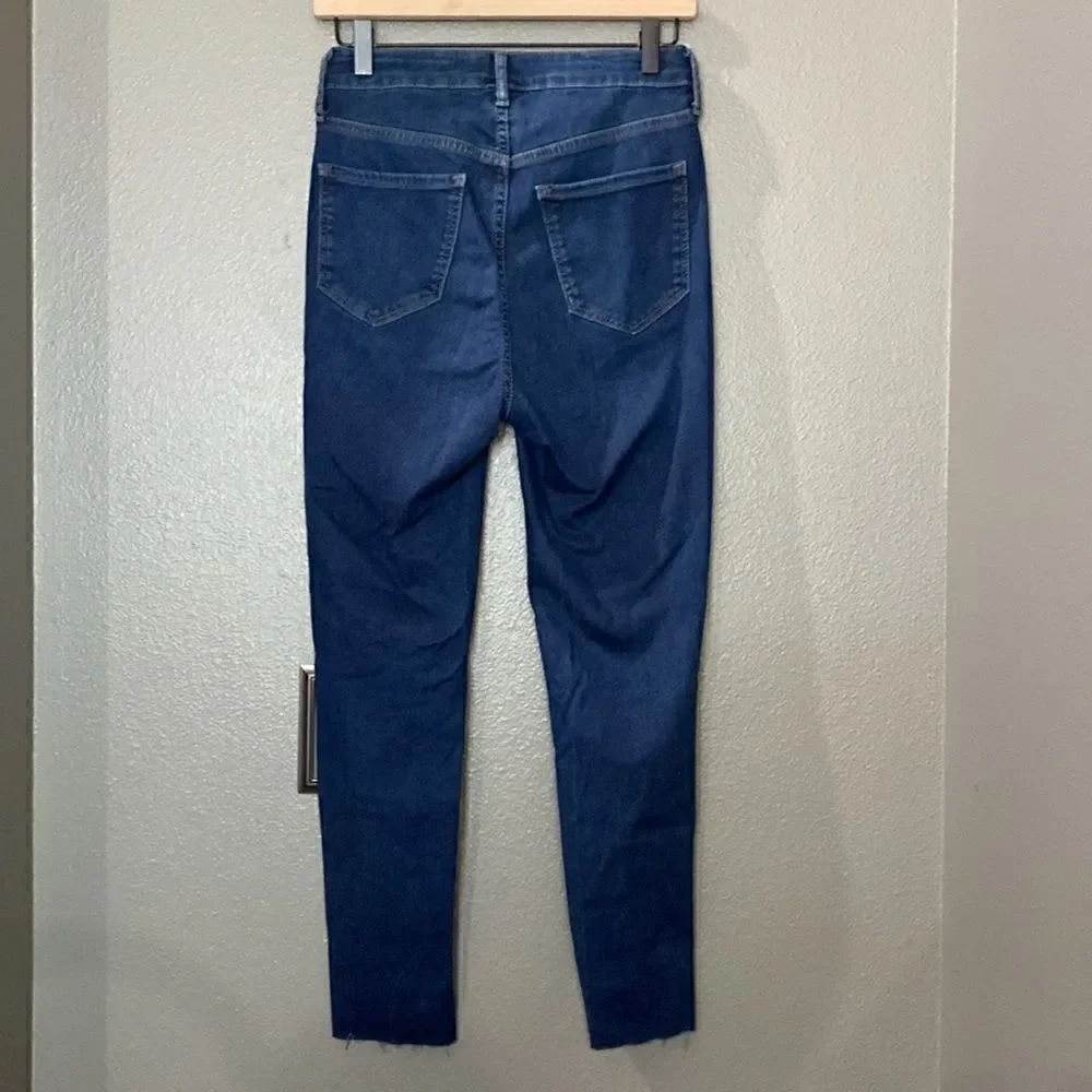 old navy forever fit 36 Cher Dark Denim Wash raw hem Skinny Jeans
